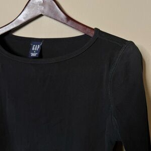 Women’s GAP 100% cotton thick boat neck 3/4 sleeve top